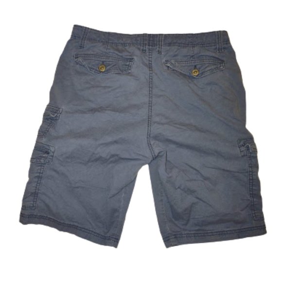 Iron Company, 32, and Blue. - Picture 2 of 2